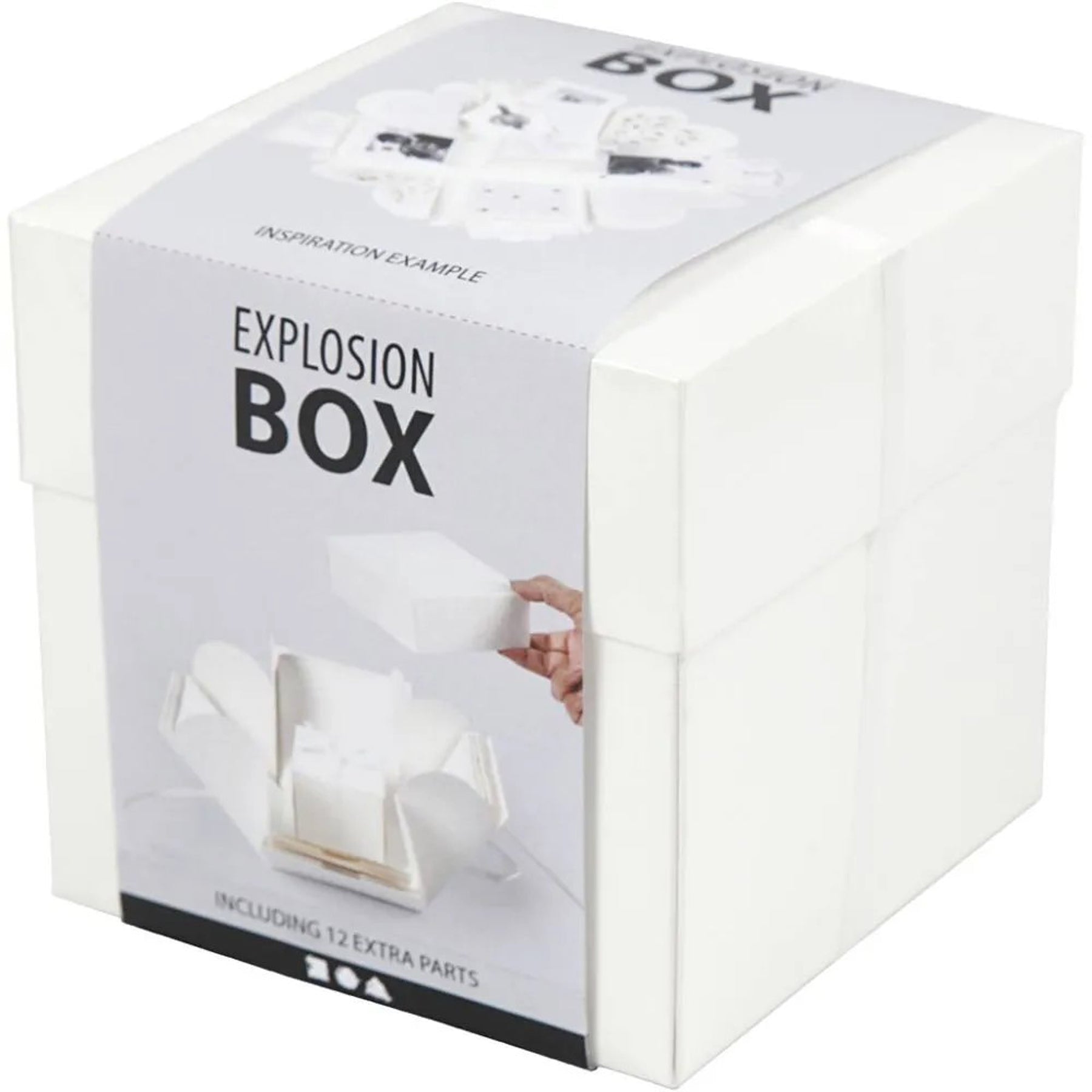 Crealive Geschenkbox 12 x 12 x 12 cm - Weiss
Spezifikationen:
•	Länge: 120 mm
•	Breite: 120 mm
•	Höhe: 120 mm
•	Farbe: Weiss
 
Diese Explosionsbox / Überraschungsbox kannst du ganz nach deinem Geschmack und passend zur beschenkten Person gestalten. Es sind 12 Taschen und 12 lose Deko-Objekte in 8 Varianten im Set und ein Satinband in der Mitte. Du kannst sie mit Motiven verzieren, bemalen oder Deko selber herstellen aus deinem Bastelmaterial-Fundus. Erwecke die Magie der Überraschung mit dieser Explosionsbo