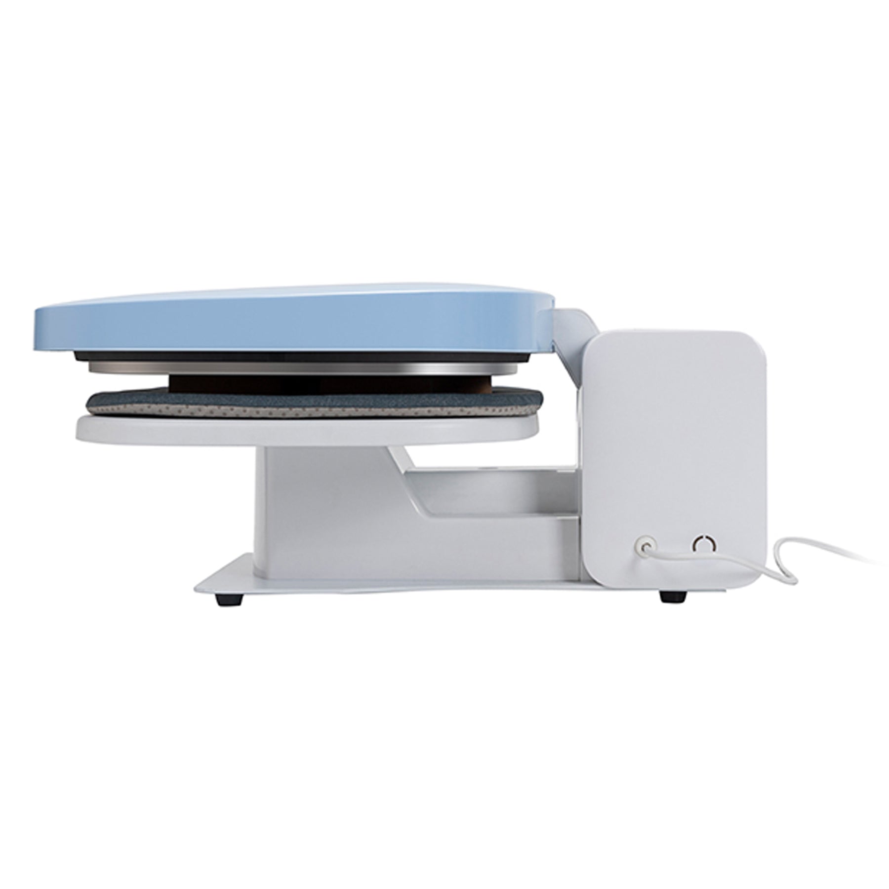 Crealive craft express - Auto Heat Press / Transferpresse 30.5 x 38 cm (Lieferzeit ca. 10 Arbeitstage*)  Die Auto Heat Press von craft express ist ein vielseitiges und effizientes Werkzeug zur Herstellung hochwertiger individueller T-Shirts, Hüte, Taschen, Mauspads und anderer textiler Artikel oder Werbeartikel.  Ebenso wird die Presse auch zum Dekorieren von Keramik, Glas und anderen harten Oberflächen durch Sublimationsmaterialien verwendet, zum Beispiel mit Ink-Transfer-Sheets, Infusible Ink 