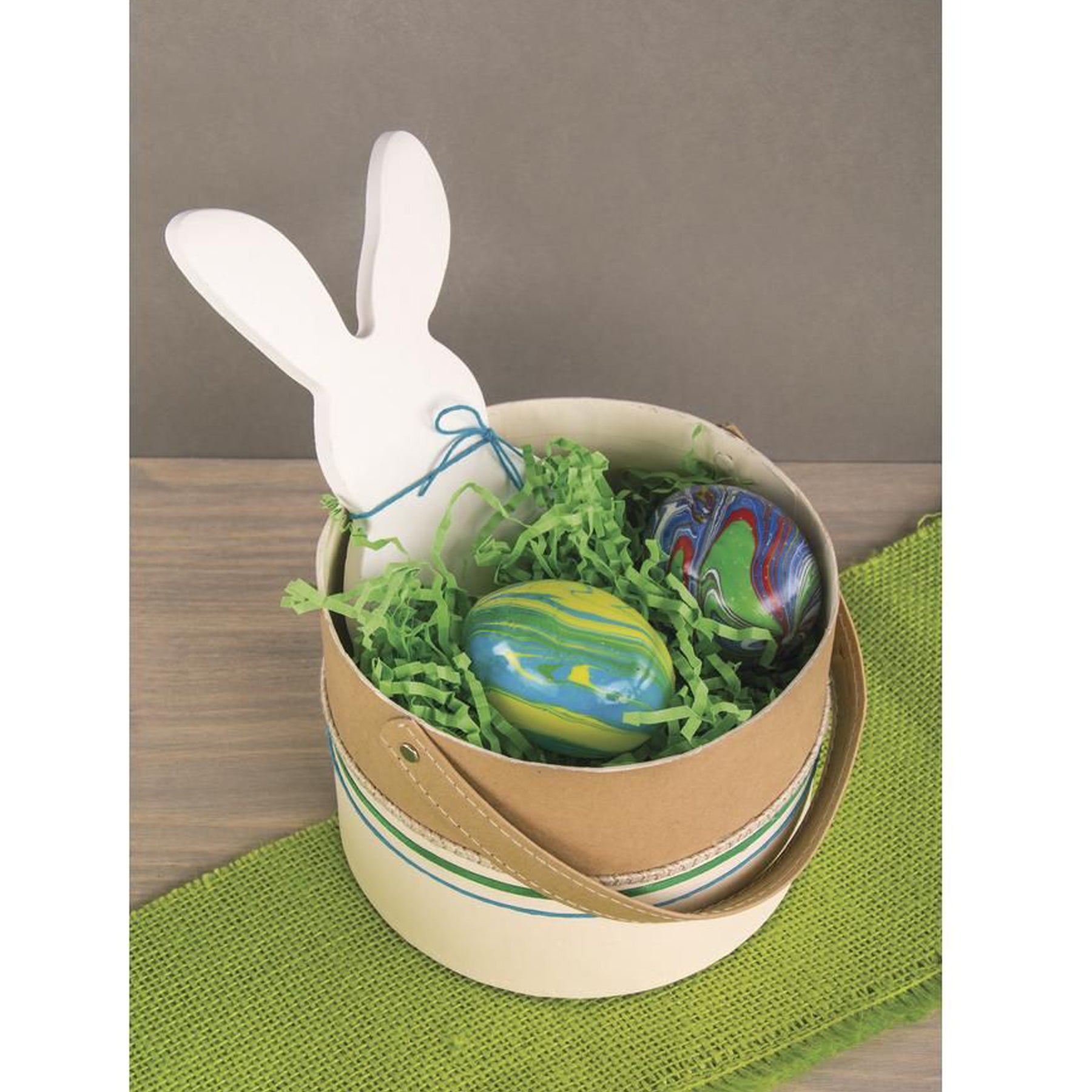 Crealive Giessform - Hase     Inhalt:  1 Giessform: Hase    Spezifikationen:  Material: PET Motivgrösse: 9.2 - 17 cm Tiefe: 3 cm Farbe: hochtransparent stabil wieder verwendbar kann auch für Kreativ-Beton Figuren verwendet werden