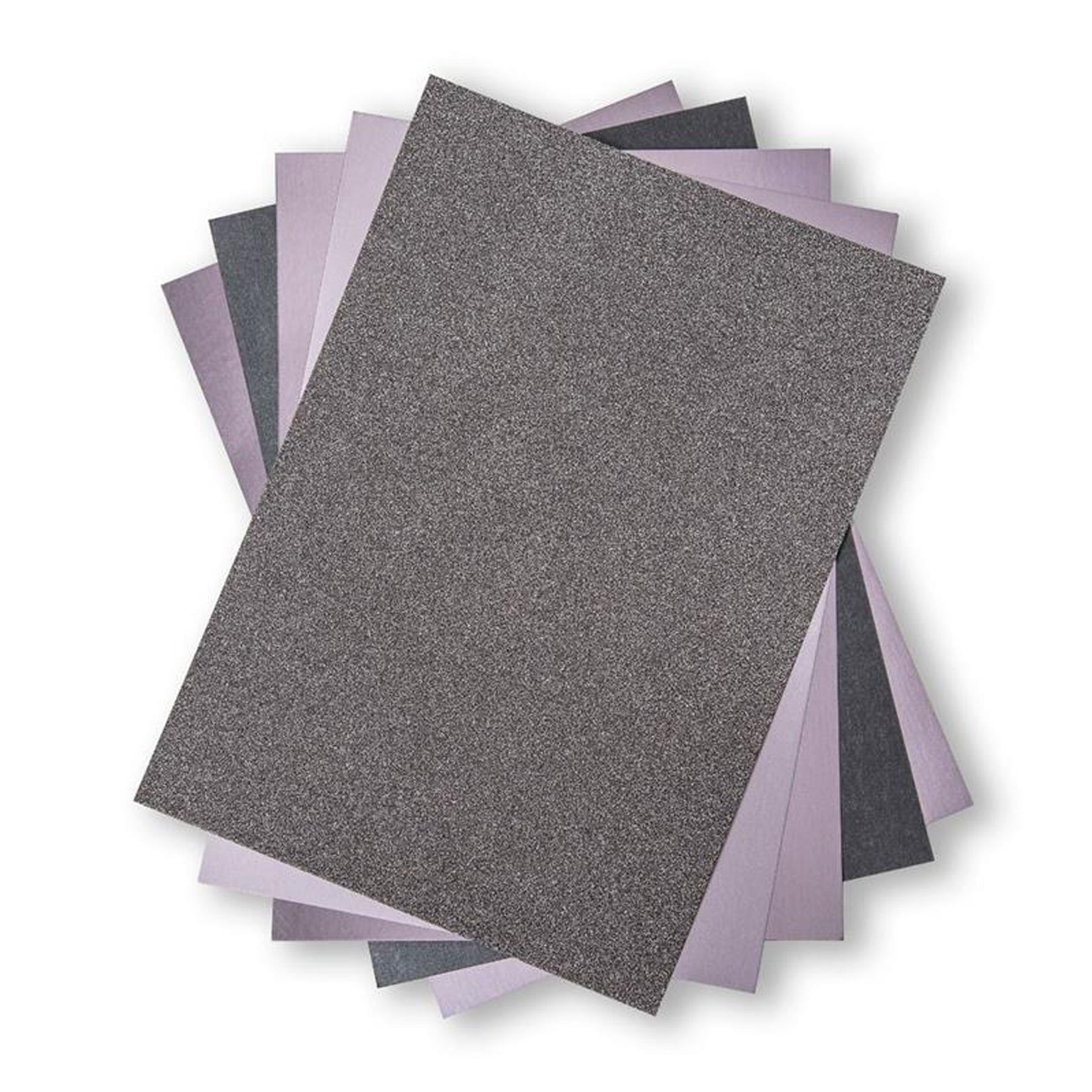 Crealive Sizzix Opulent Cardstock - Charcoal  Inhalt:  50 Bögen    Spezifikationen:  8’’ x 11.5’’ (20.32 cm x 29.21 cm) 250 g/m2 10 Bögen Spiegelkarton 10 Bögen Matt-Metallic 10 Bögen gebürstete Metall-Optik 10 Bögen Glitzer 10 Bögen Perlmutt-Glanz Farbe: Charcoal    Diese verschiedenen Papiere sind geeignet für:  Karten Karten- Verzierungen Geschenkboxen & Verpackungen Plotten Scrapbooking Stanzen Prägen